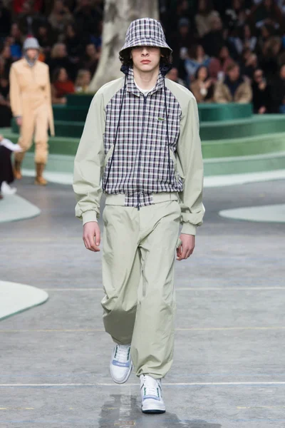 Look 20
